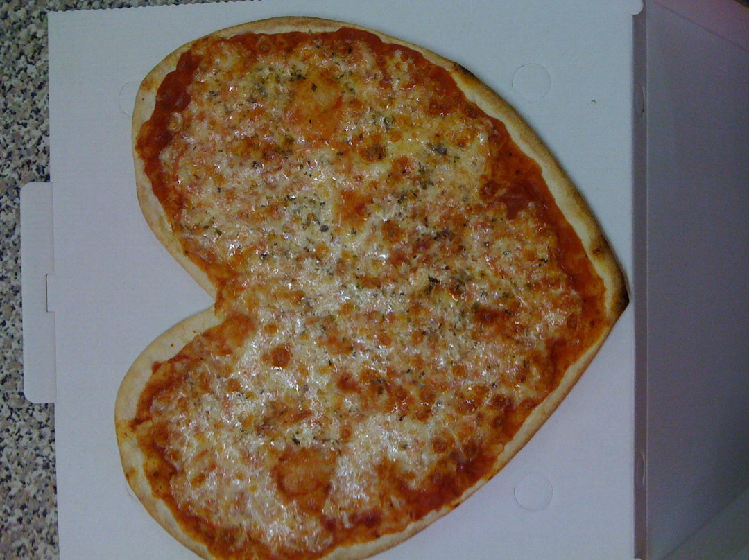 Madonna del Sasso餐馆和美食-Mister Pizza