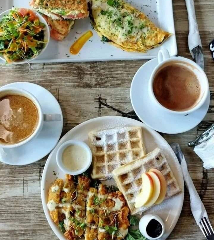 Happy Melon Bistro