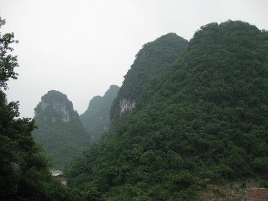 阳朔雪狮岭江畔度假酒店主图