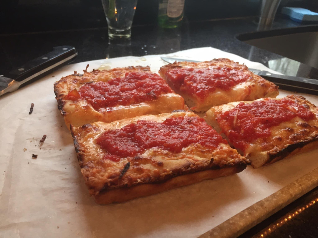 Detroit Pizza Joint