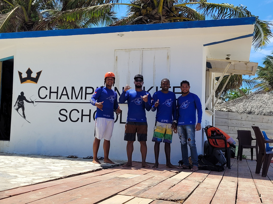 Champion Kiteboarding School-喀巴里特必去景点