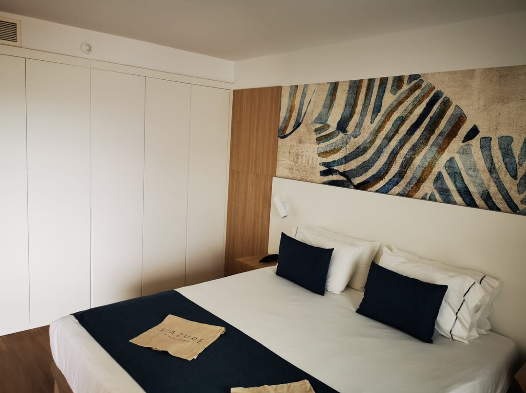 L'Azure Hotel主图