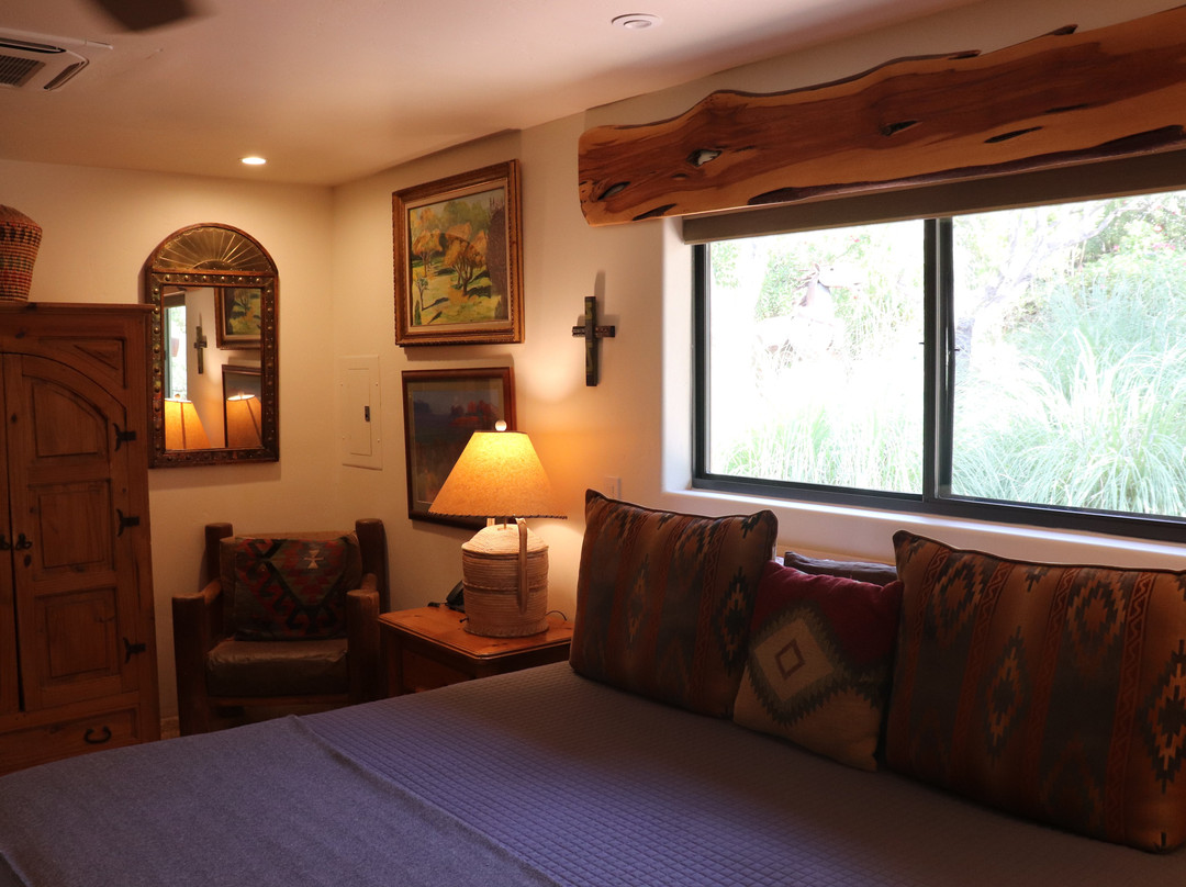 夕阳住宿加早餐旅馆主图