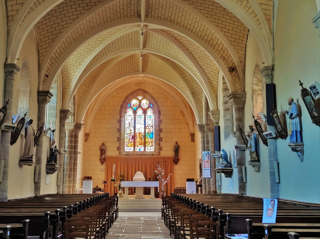 Église St-Étienne et St-Roch-Largeasse必去景点
