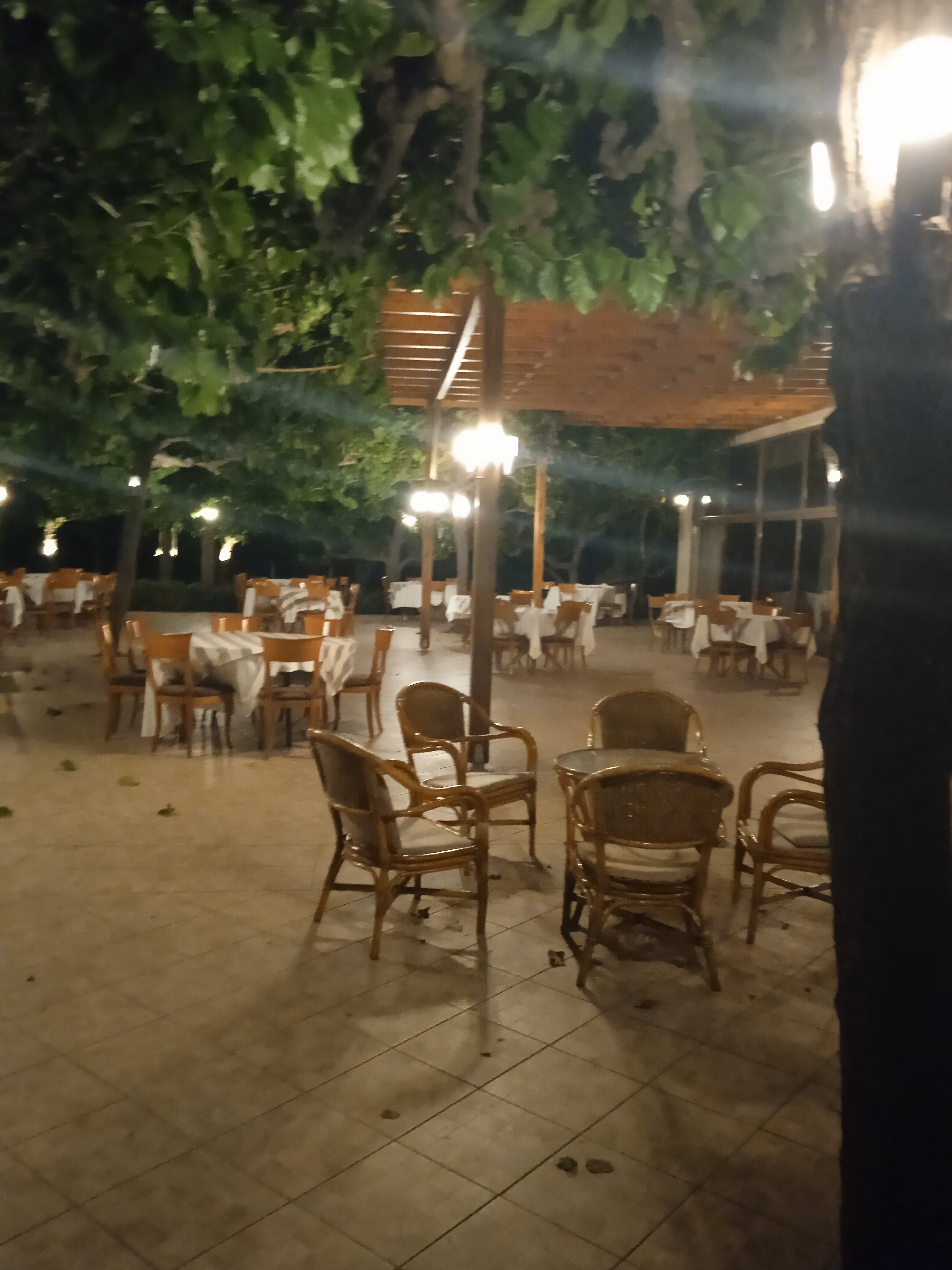 Tzaki Hotel & Restaurant Patras-餐饮