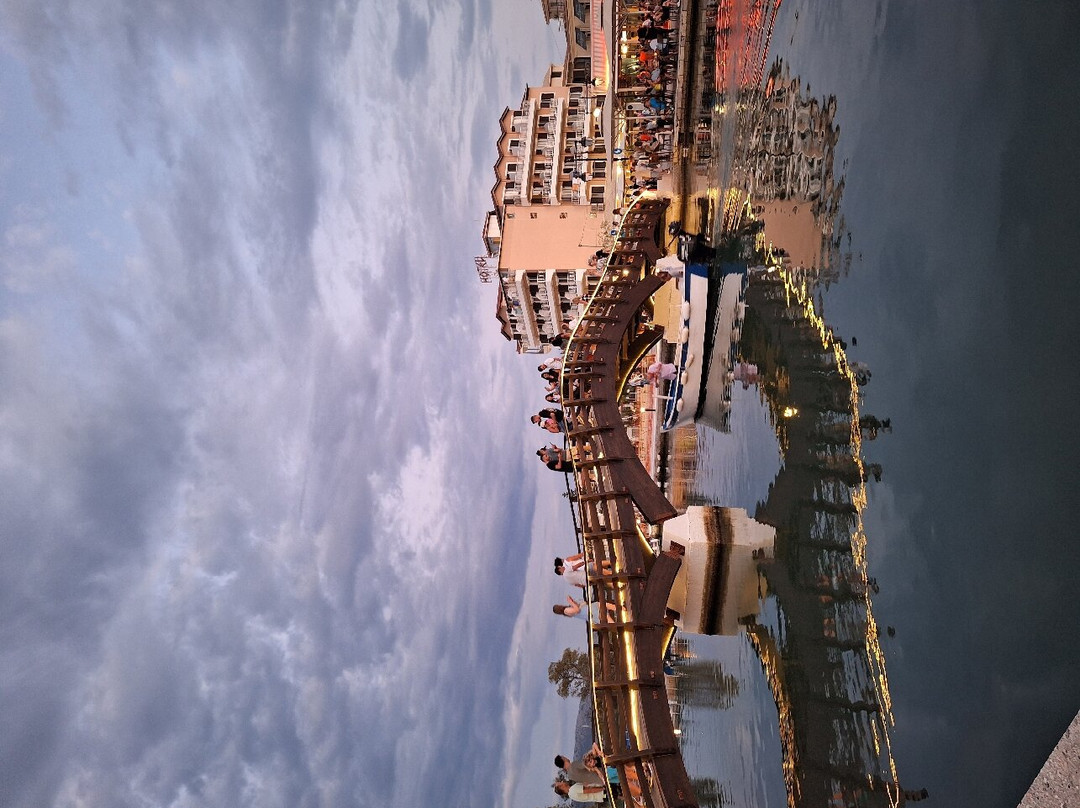 Wooden Bridge-Lefkada Town必去景点