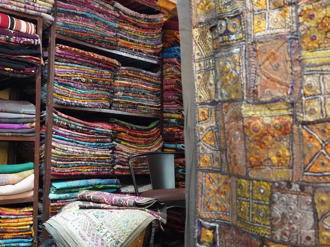 Silk Route Art Gallery-杰伊瑟尔梅尔必去景点