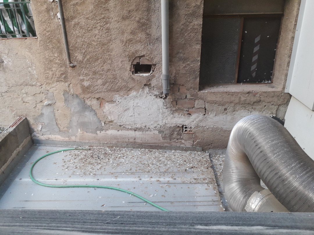 埃尔楚拉酒店主图