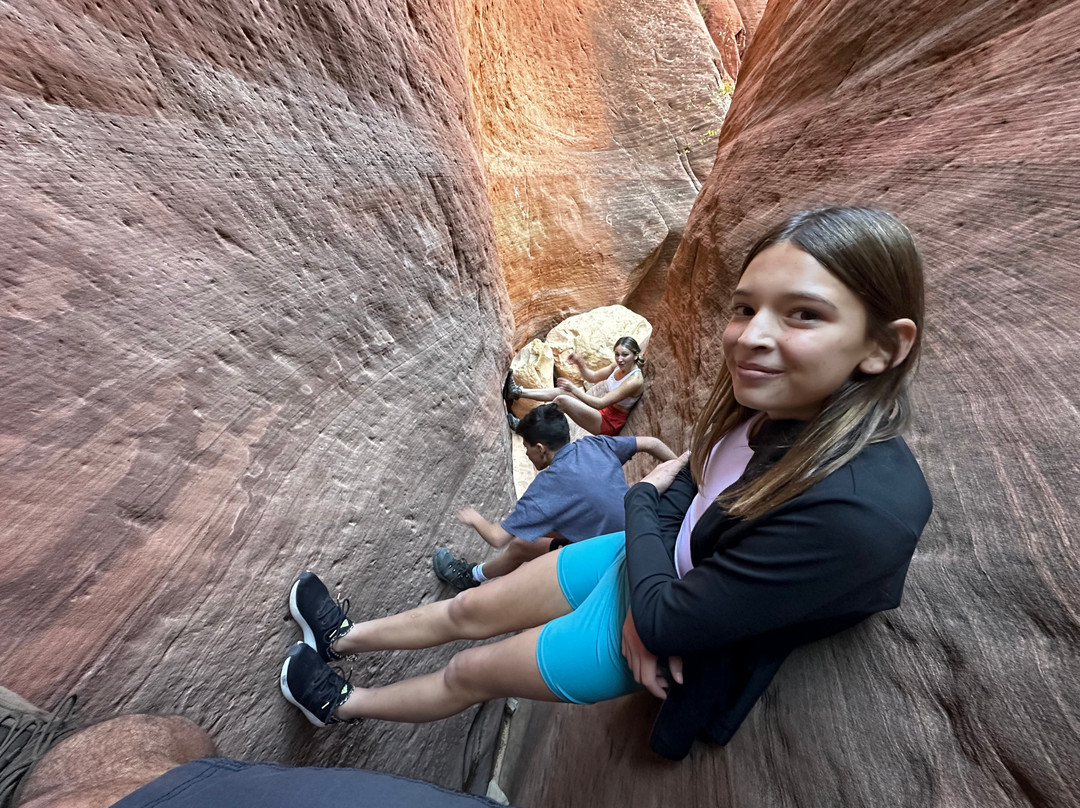 Red Hollow Slot Canyon-Orderville必去景点