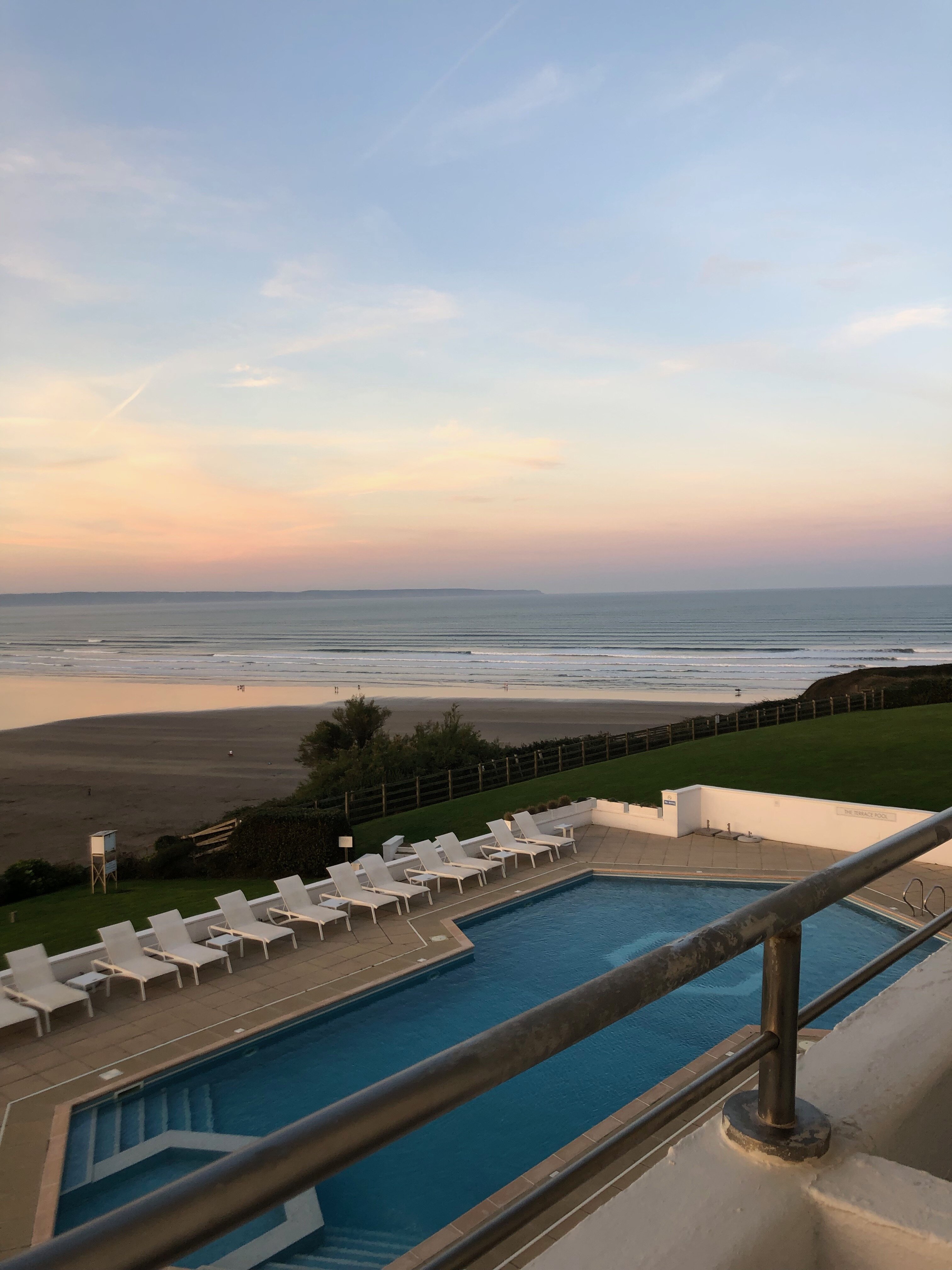 桑顿沙滩酒店-泳池