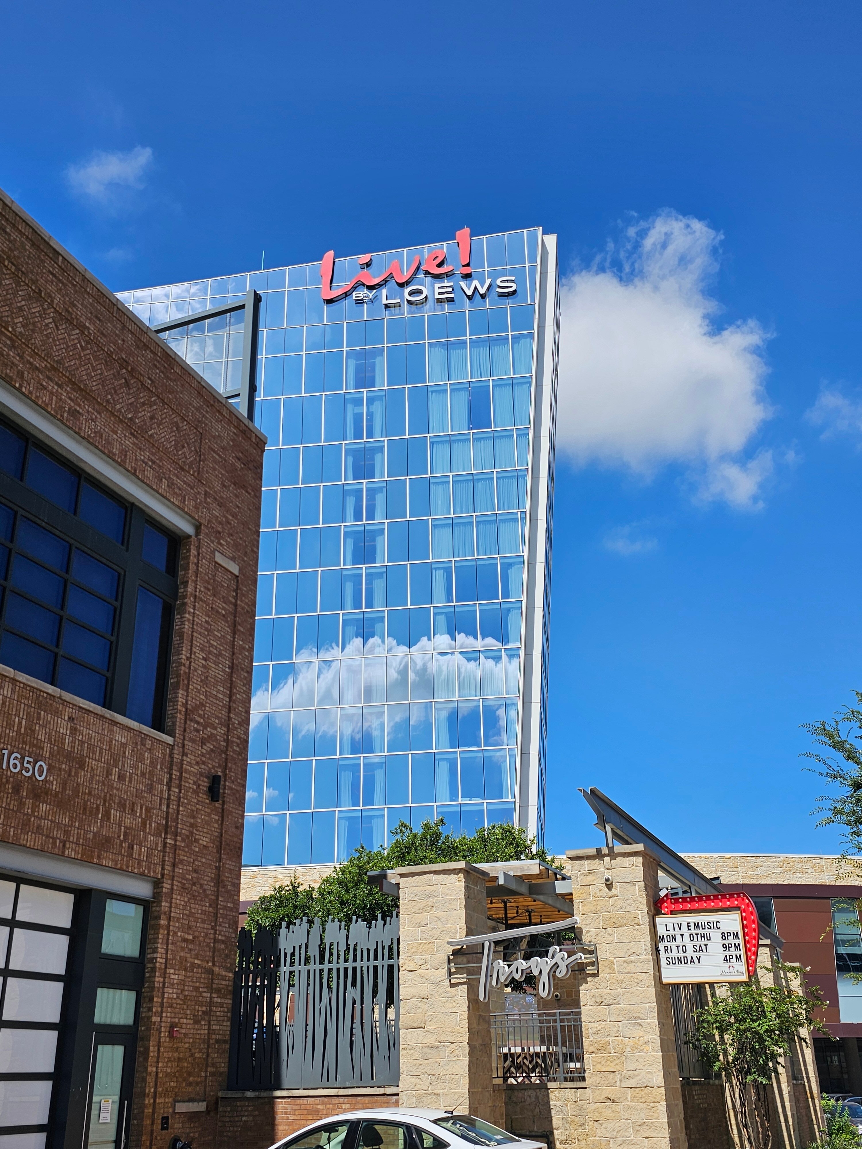 Live! by Loews - Arlington, TX-浴室
