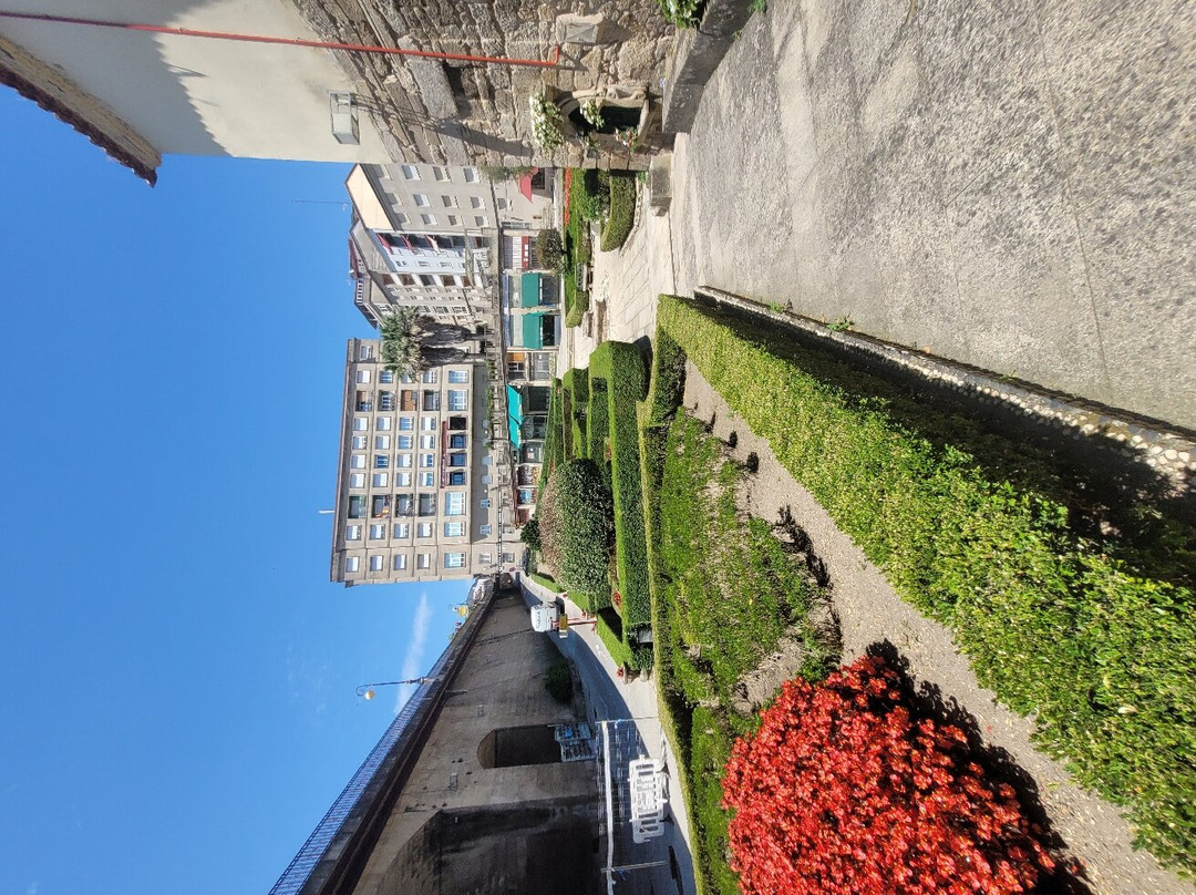 Piscina Termal De As Burgas-奥伦塞省必去景点