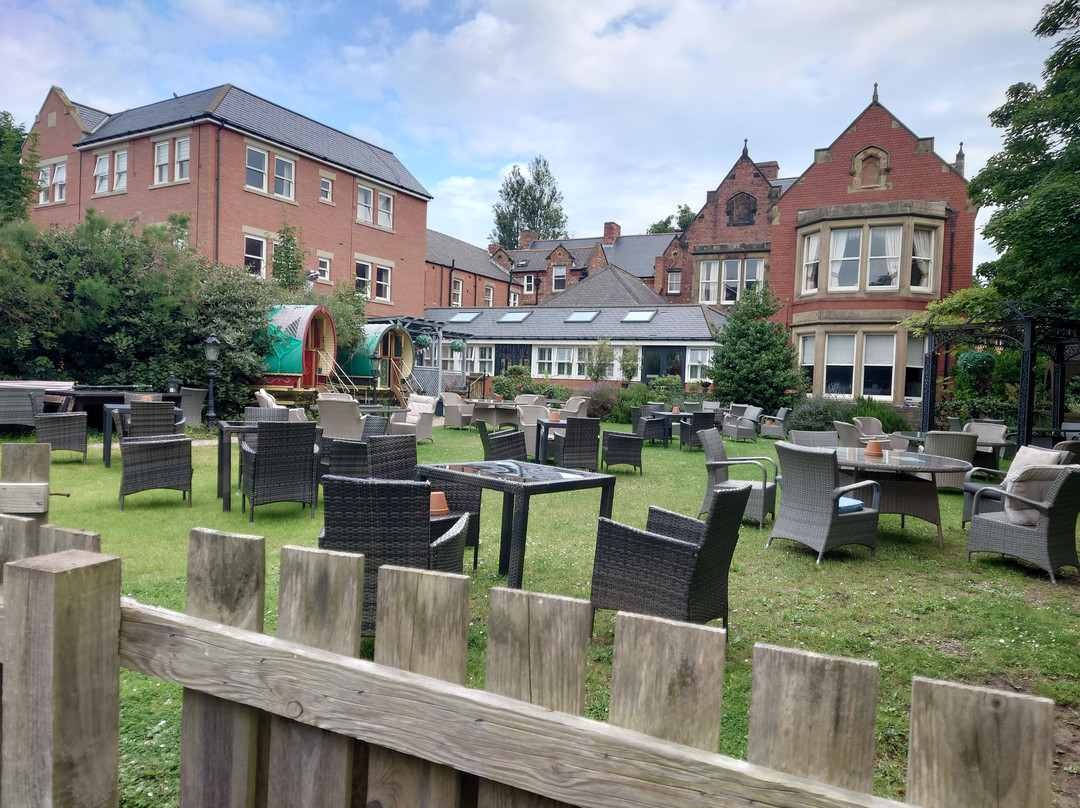 Brockley Hall Hotel主图