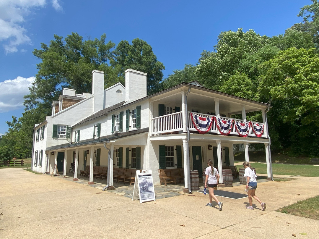 Great Falls Tavern Visitor Center景点图片