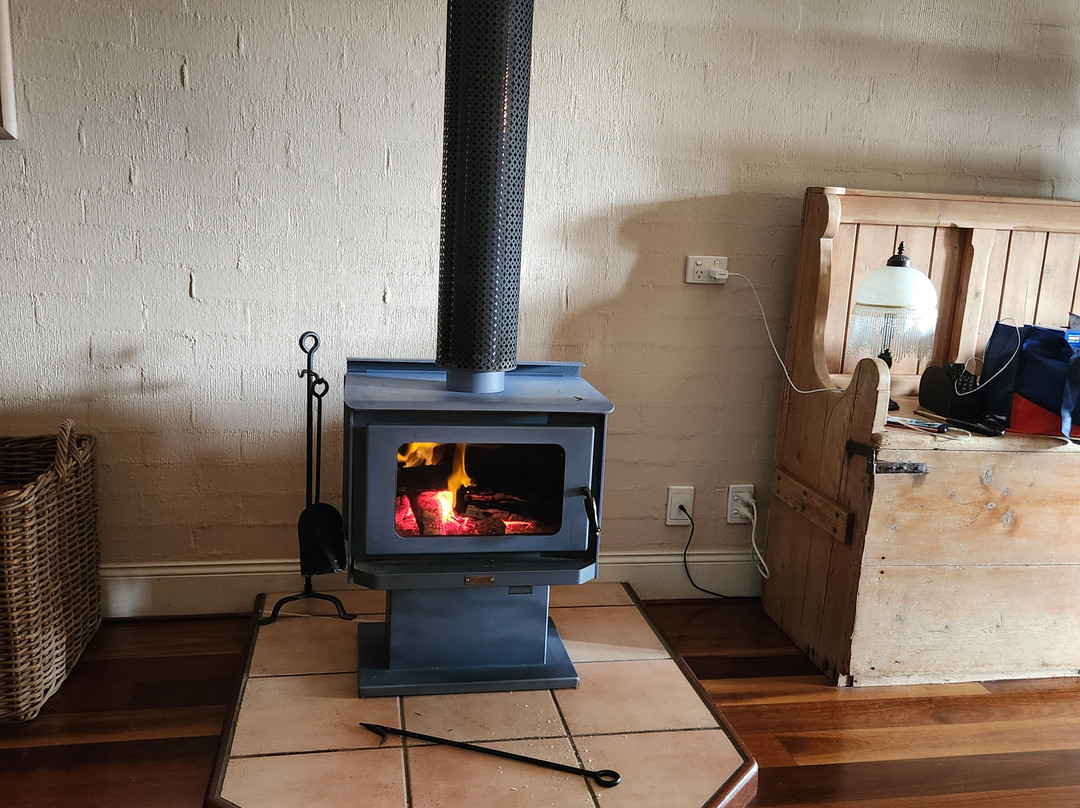 蒙特维尔普罗文卡尔酒店主图