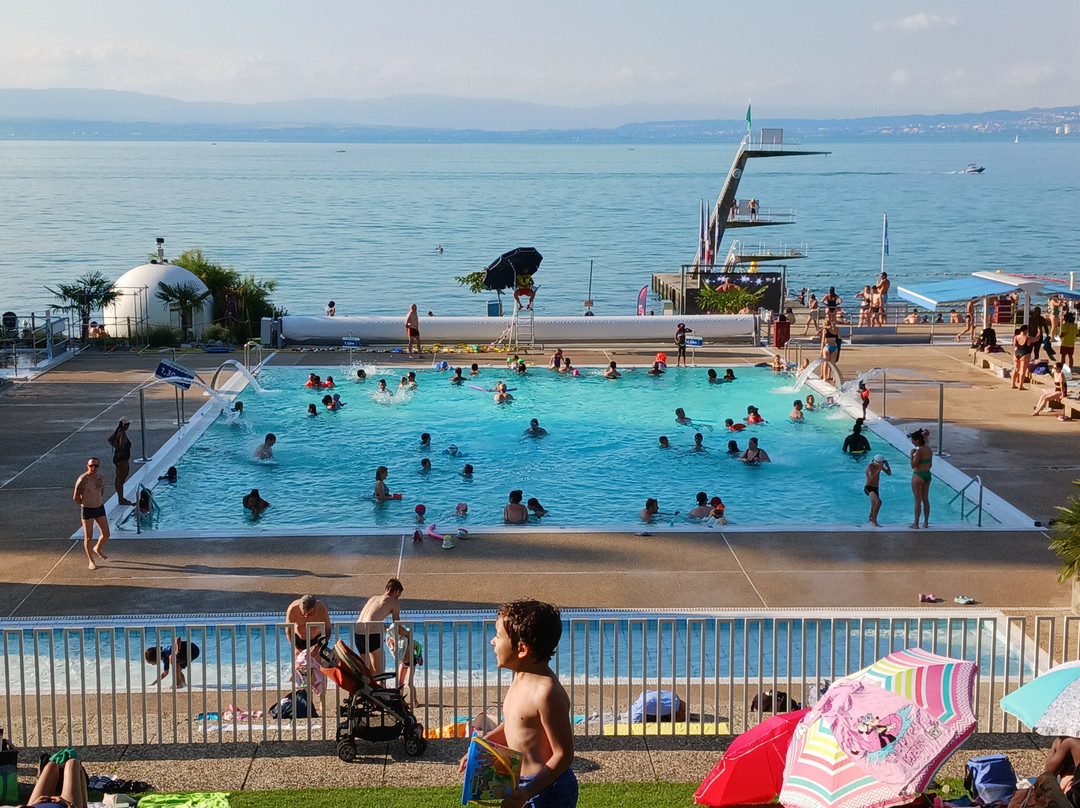 Evian Piscine-依云必去景点
