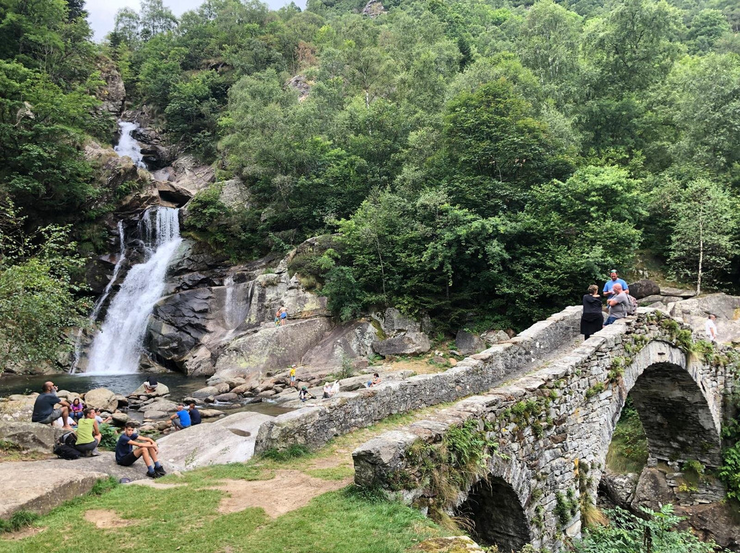 Cascata di Fondo-Traversella必去景点