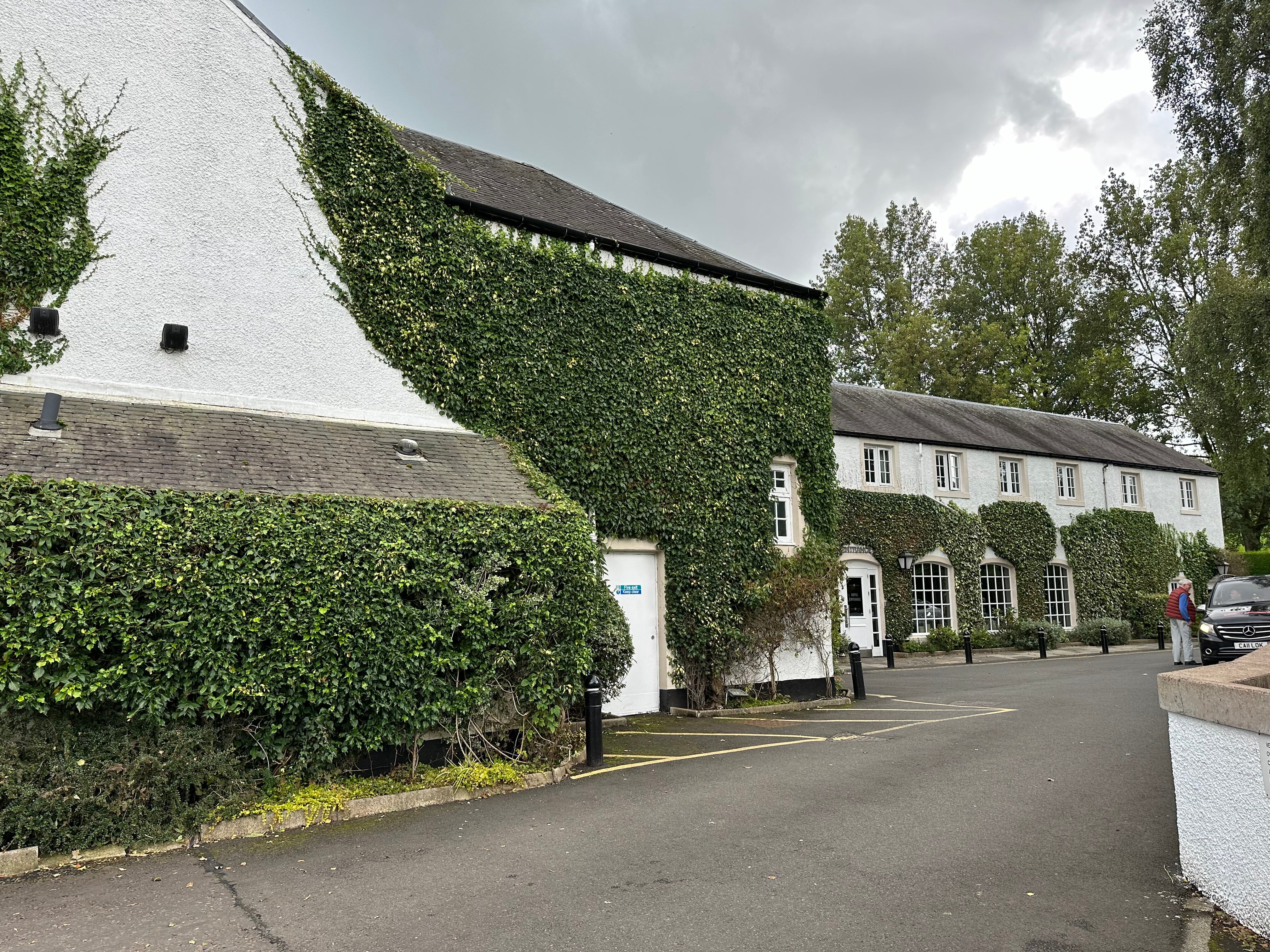 Best Western Glasgow South Eglinton Arms Hotel-浴室