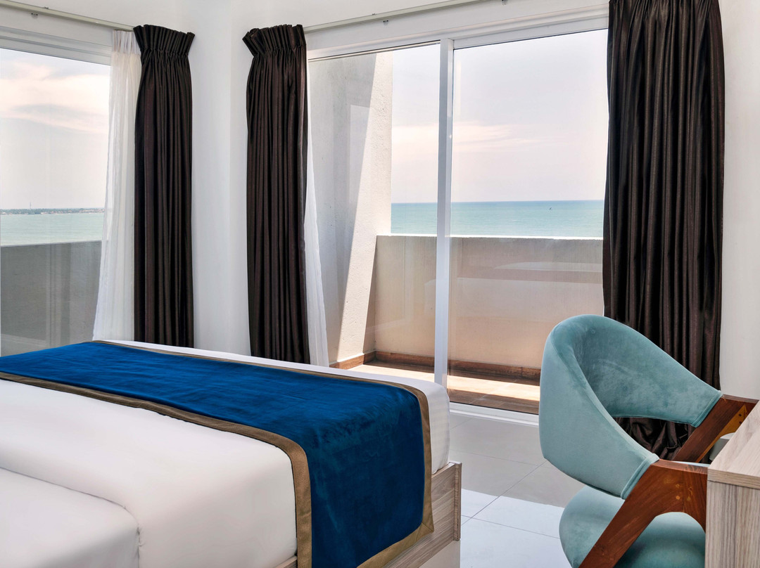 科伦达姆微风酒店尼甘布主图