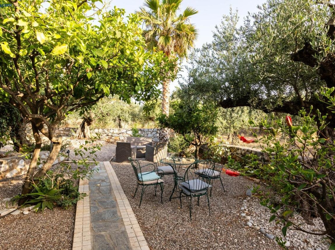 Stoupa Serene Nests - Spitiko Getaway