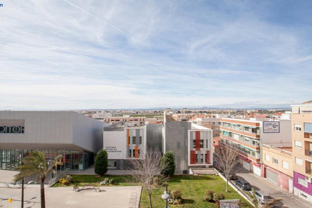 Casa Serra - Paterna - Apartamento Alquila 3 Habitaciones Con Garaje
