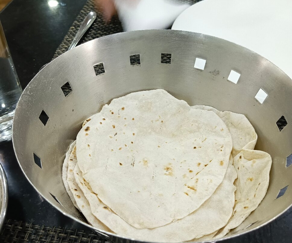 Landmark Pallavaa Beach Resorts主图