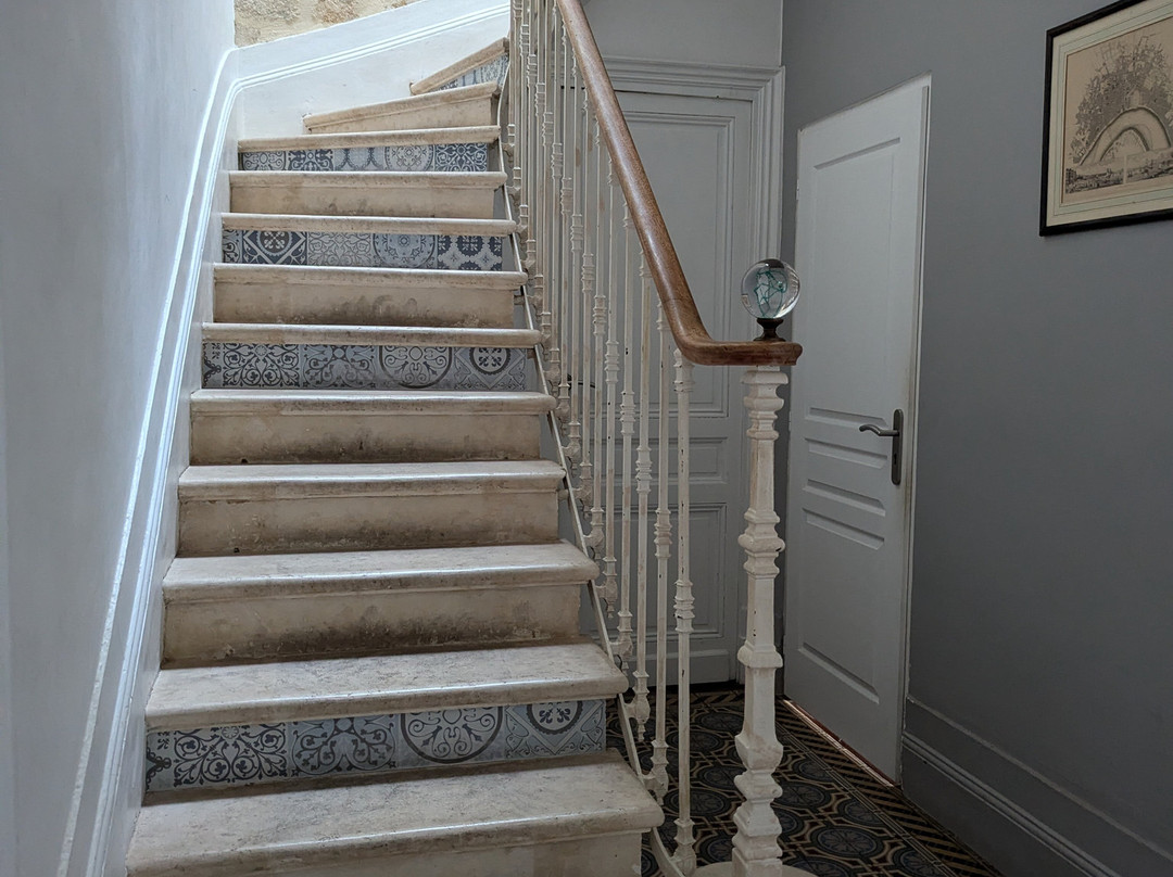 拉浩特蒙田酒店主图