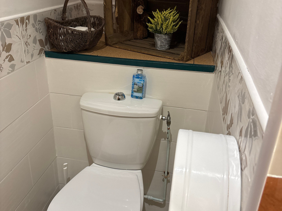 Au Nid Du Thil Studio主图