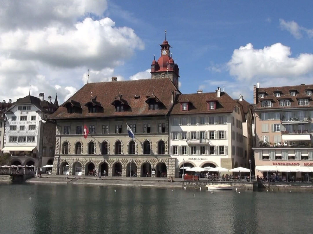 Rathaus Stadt Luzern-卢塞恩必去景点
