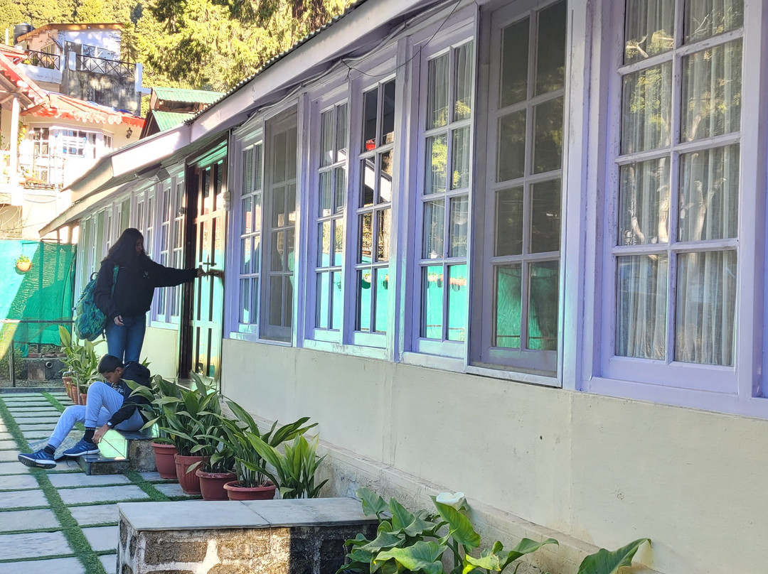 维克拉姆典雅酒店主图