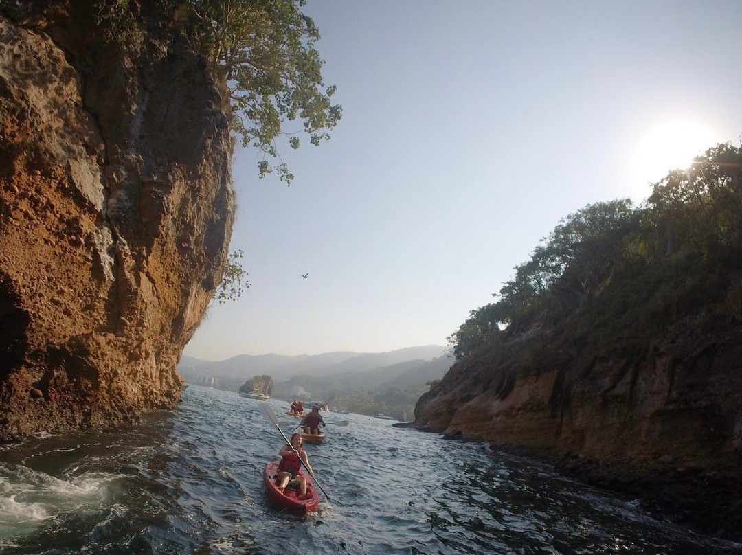 Paddle Zone-瓦拉塔港必去景点