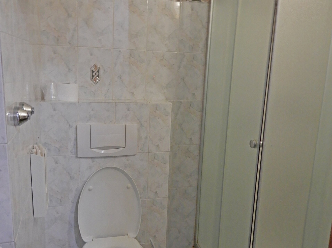 新皮欧内酒店主图