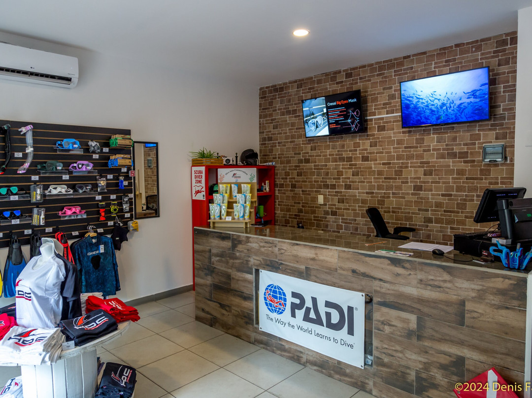 Huatulco Dive Center-瓦图尔科必去景点