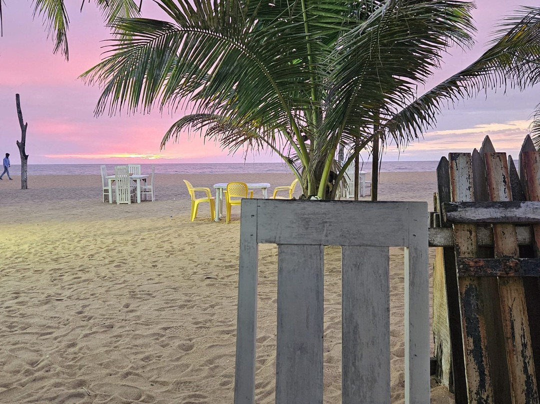 Lavinia Bay Beach Hotel