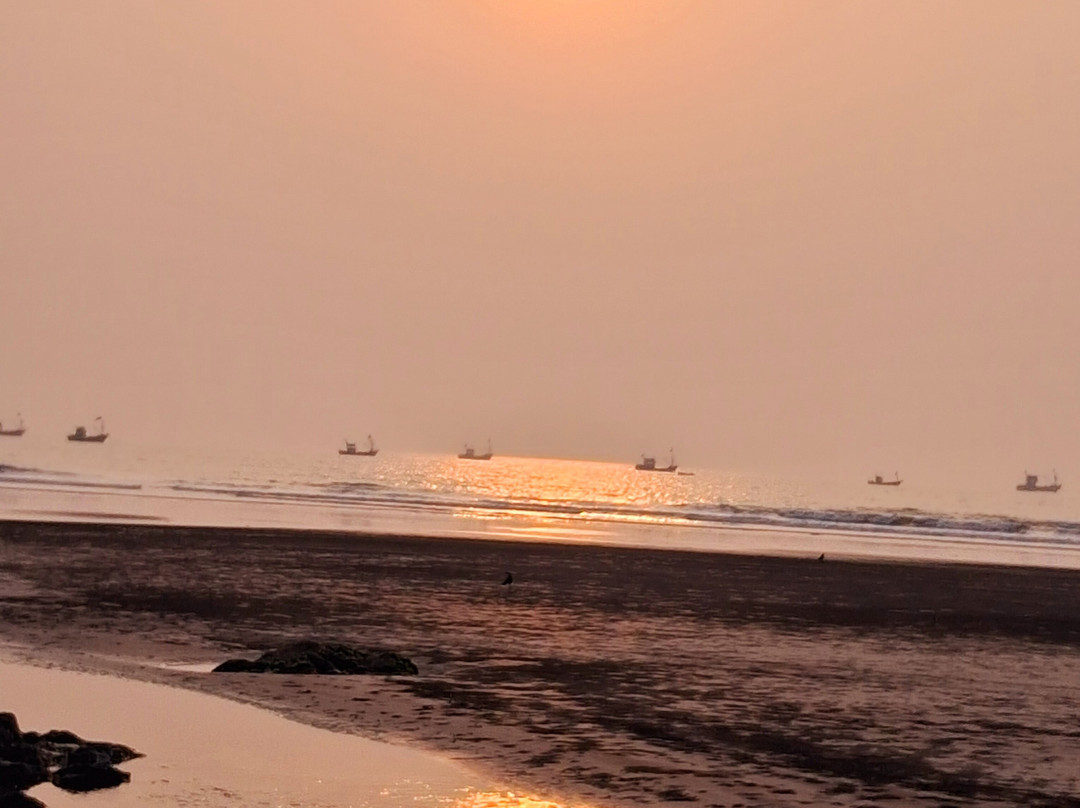 Tamastirth Beach景点图片