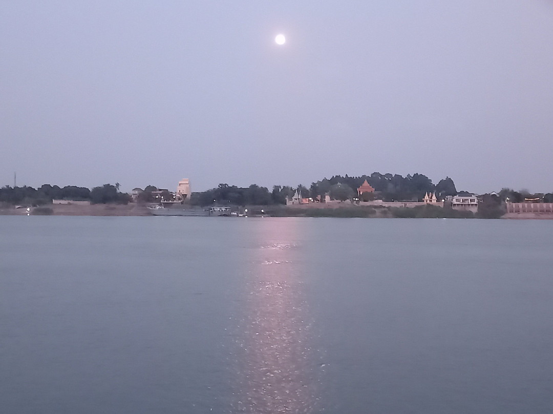 Neang Neakii Cruises-金边必去景点