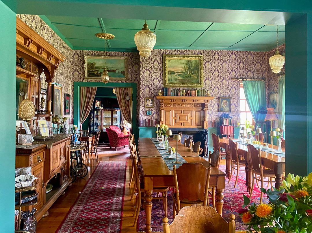 Oak View Manor主图