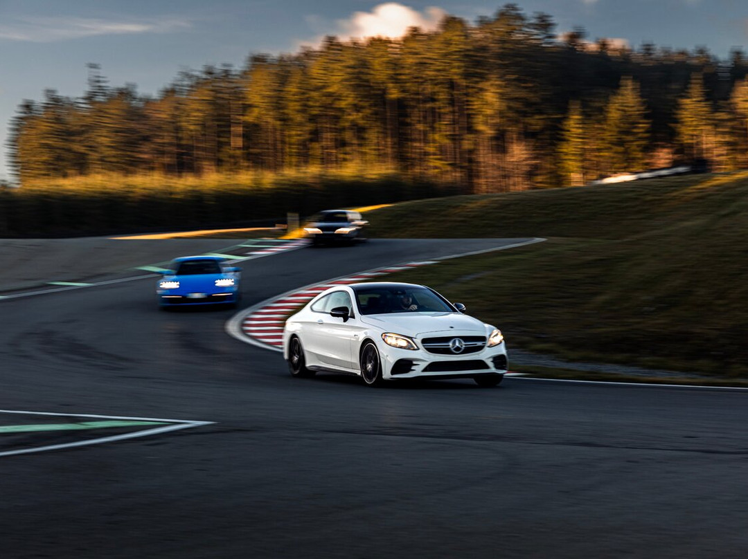 Vancouver Island Motorsport Circuit景点图片