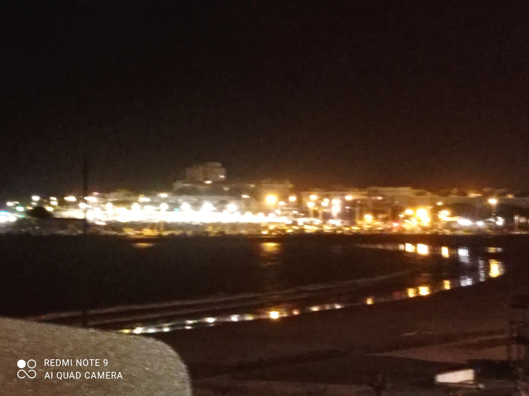 高尔夫家庭酒店主图