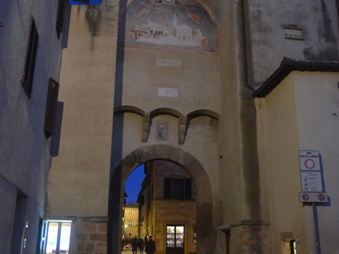 Porta Al Prato-皮恩扎必去景点