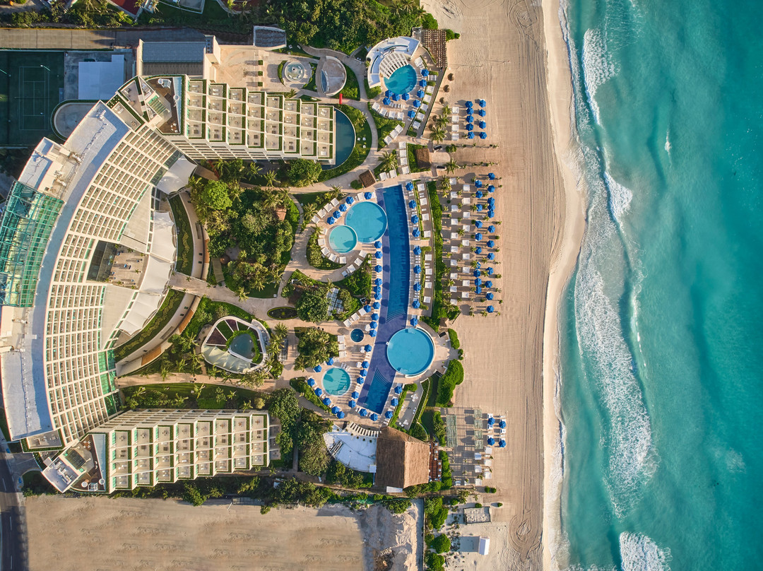 坎昆水上生活酒店主图