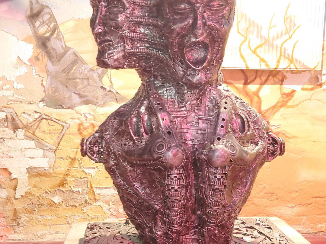Trash Art Museum-布达佩斯必去景点