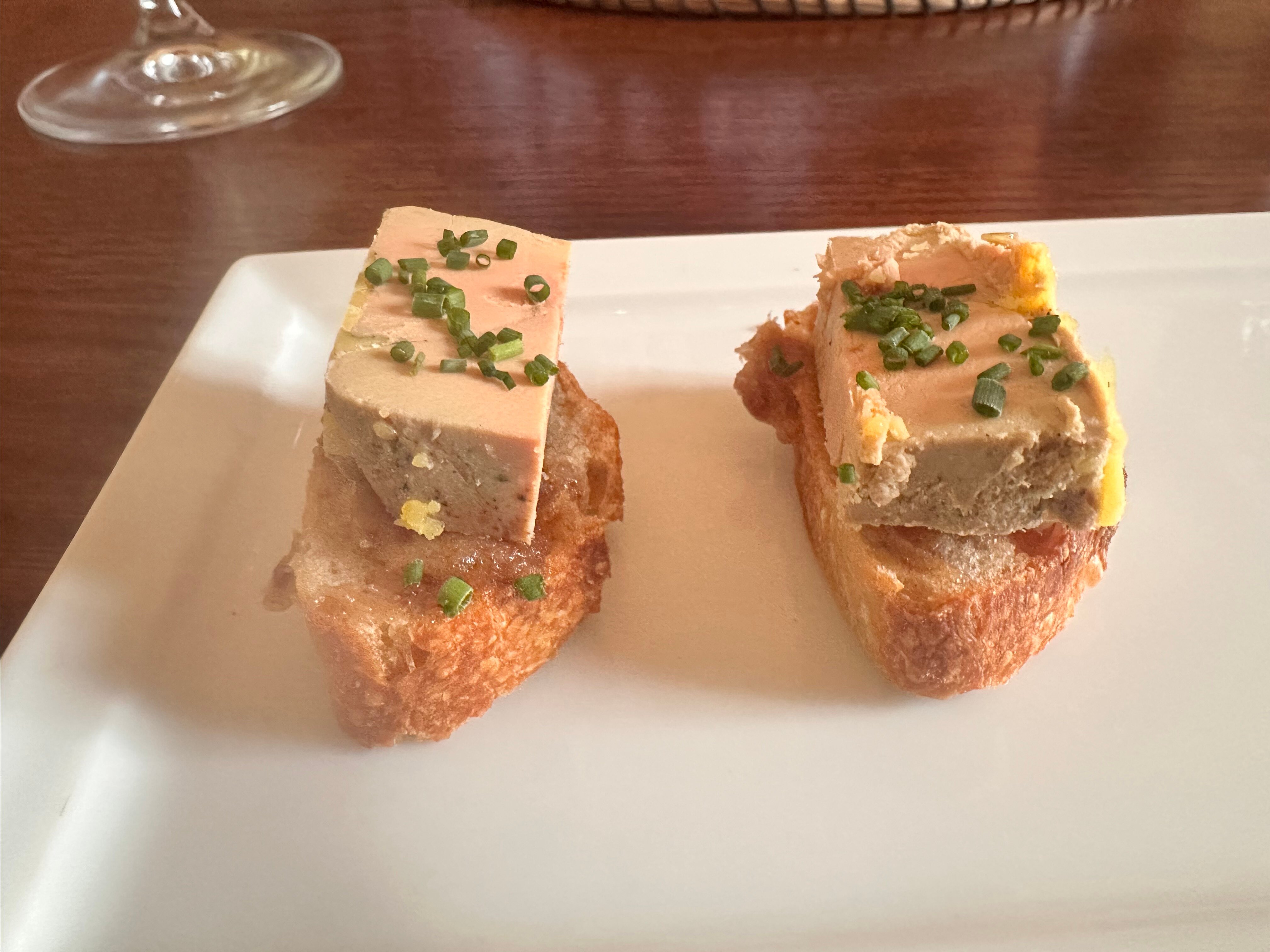 Noubar-餐饮