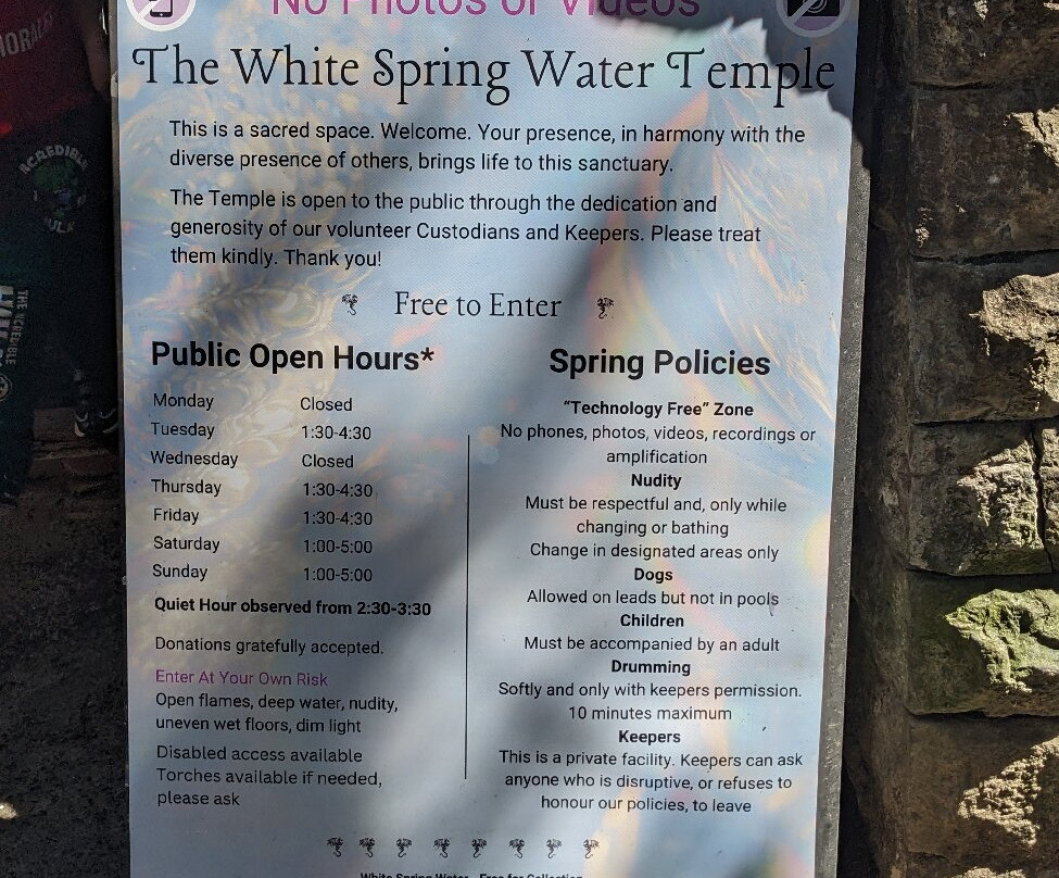 White Spring Well & Temple-格拉斯顿伯里必去景点