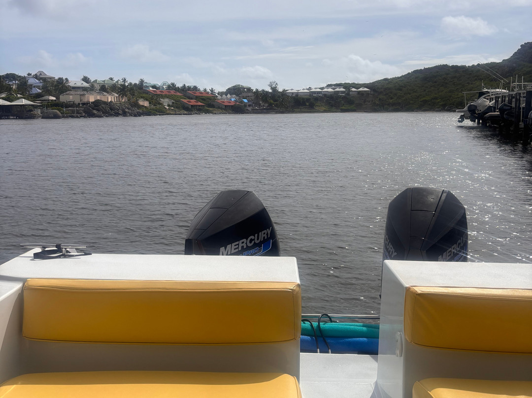 Captain Alan's Boat Charters-Oyster Pond必去景点