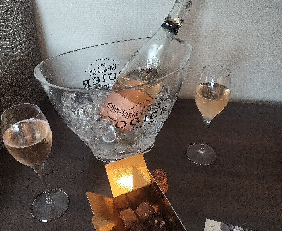 贝斯特韦斯特酒店主图
