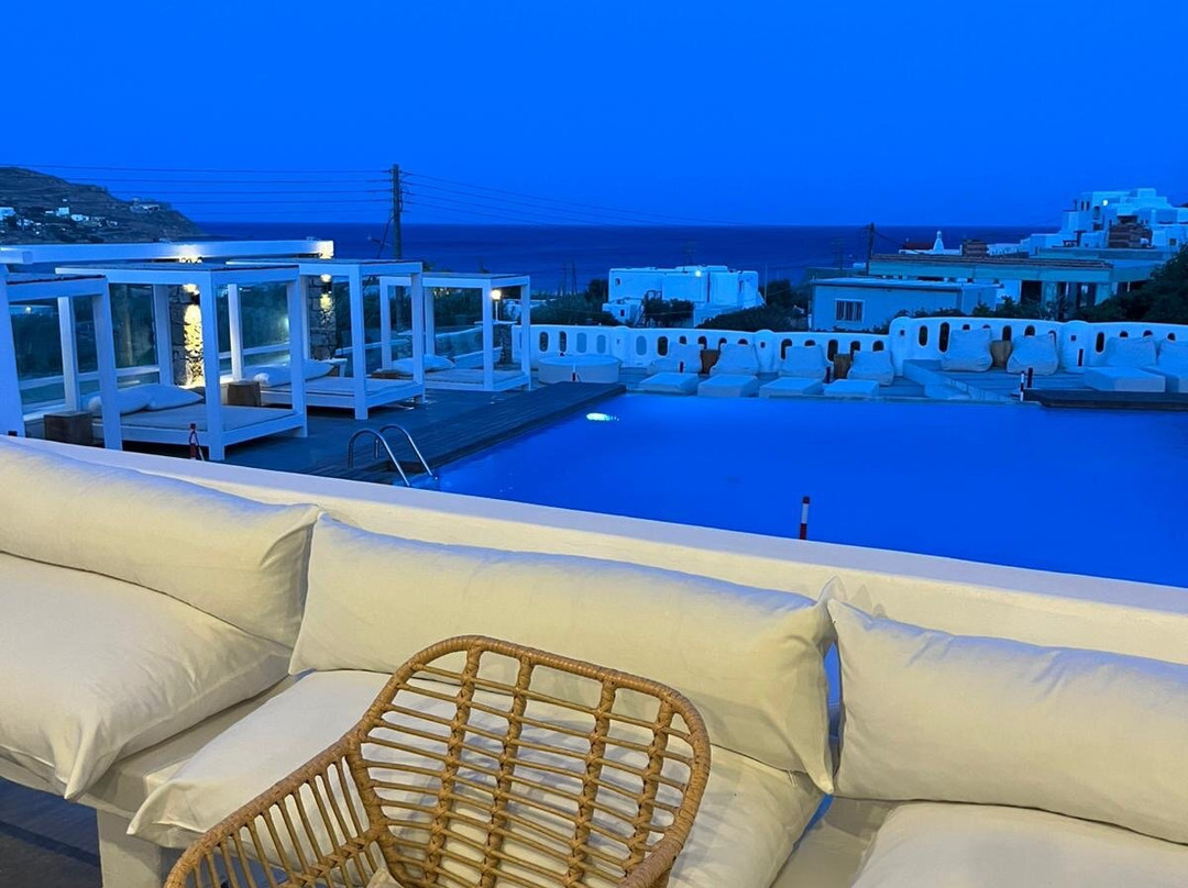 Penelope Village主图