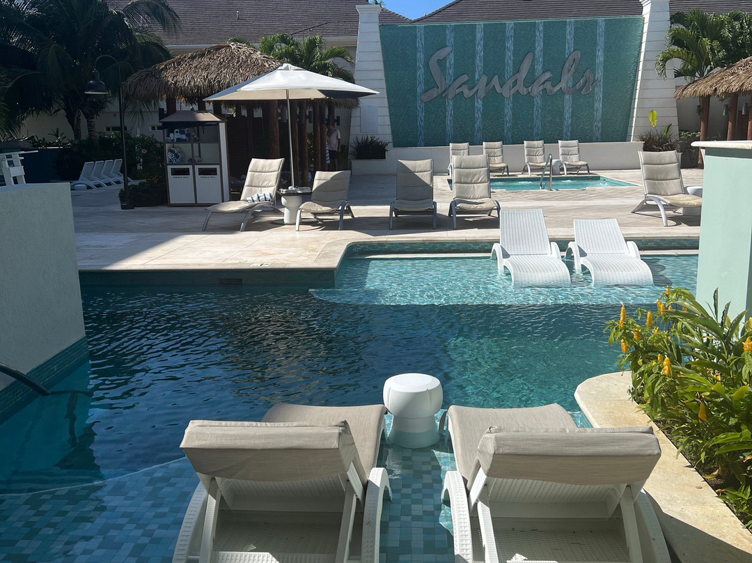 桑德尔斯皇家加勒比海及私人岛屿全包酒店主图