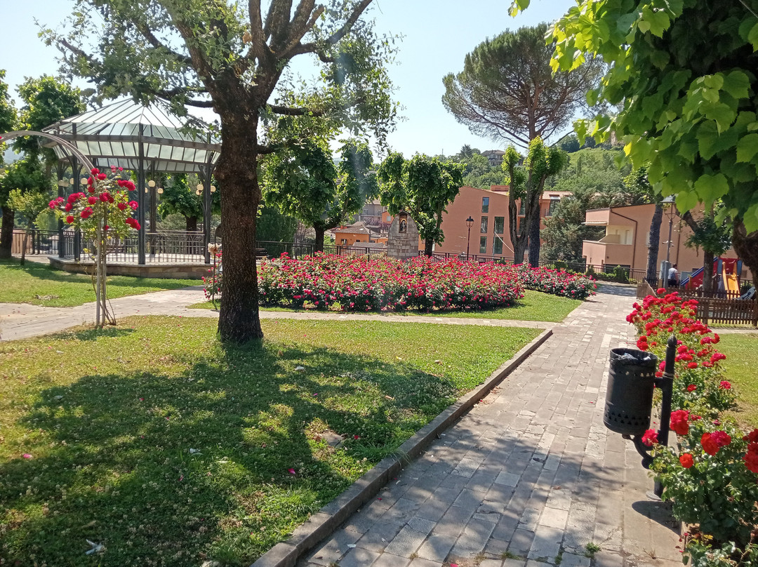 Giardini Francvesco Rava Cascia-Cascia必去景点