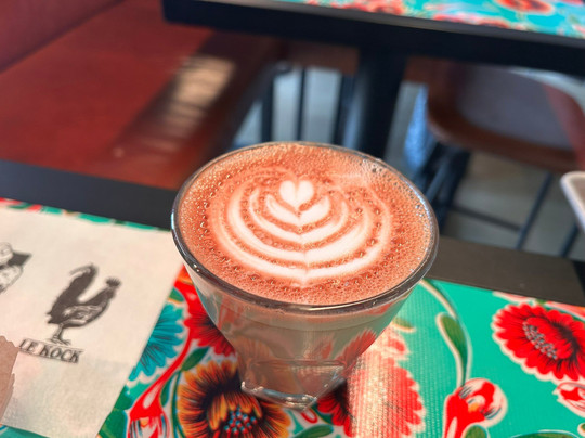 黑珍珠公寓酒店主图